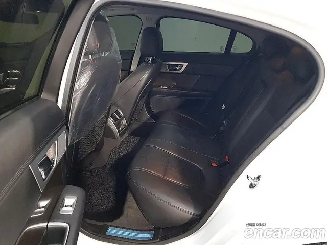 Jaguar XF 2014 2.2 автомат (гидро), миниатюра 9