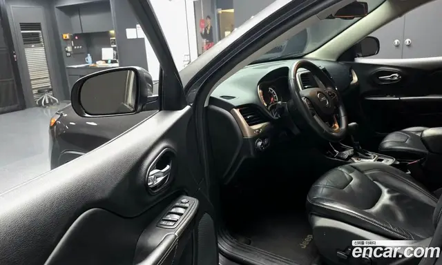 Jeep Cherokee 2014 3.2 автомат (гидро), миниатюра 10 Jeep Cherokee 2014 3.2 автомат (гидро), миниатюра 10