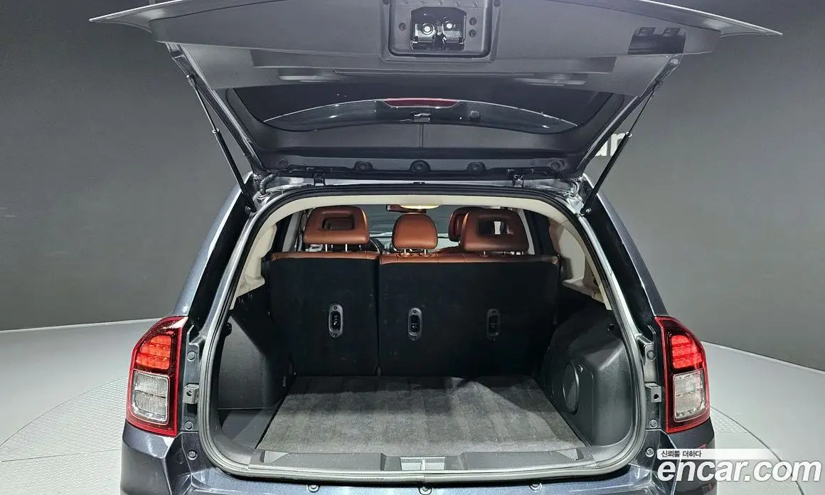 Jeep Compass 2015 2.4 автомат (гидро), фото 20 Jeep Compass 2015 2.4 автомат (гидро), фото 20