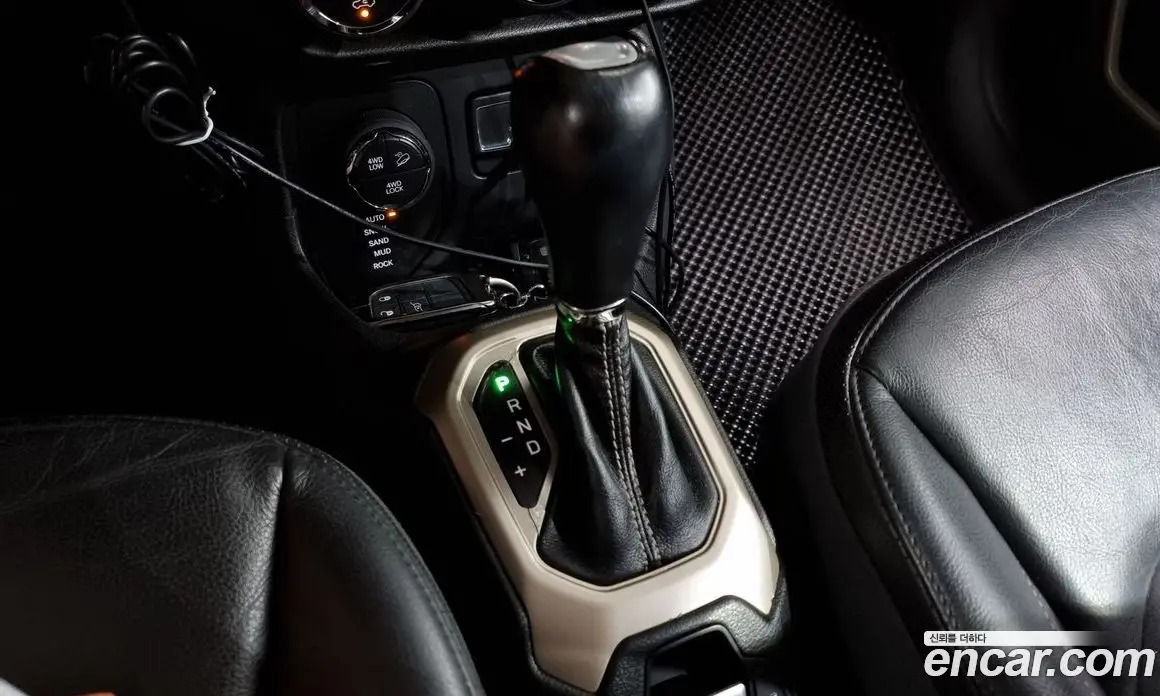 Jeep Renegade 2015 2.0 автомат (гидро), фото 9