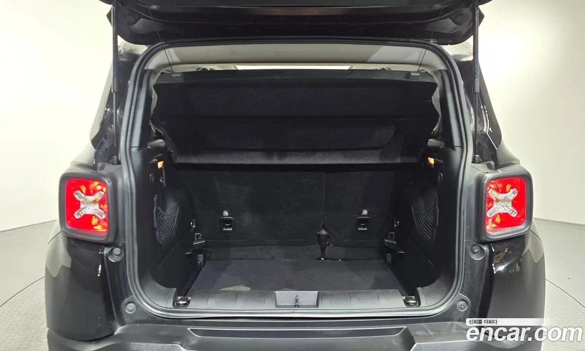 Jeep Renegade 2016 2.0 автомат (гидро), фото 20