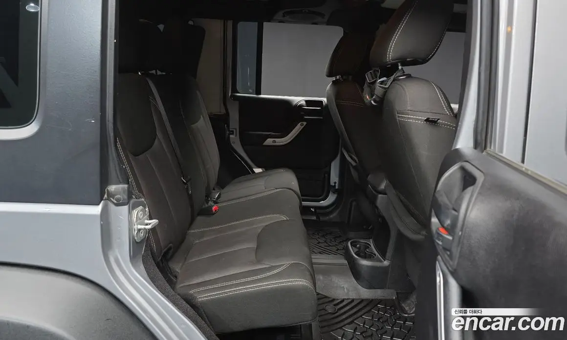 Jeep Wrangler 2014 2.8 автомат (гидро), фото 12 Jeep Wrangler 2014 2.8 автомат (гидро), фото 12