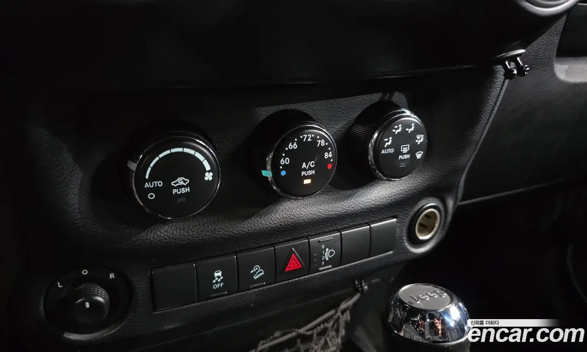 Jeep Wrangler 2014 2.8 автомат (гидро), фото 18 Jeep Wrangler 2014 2.8 автомат (гидро), фото 18