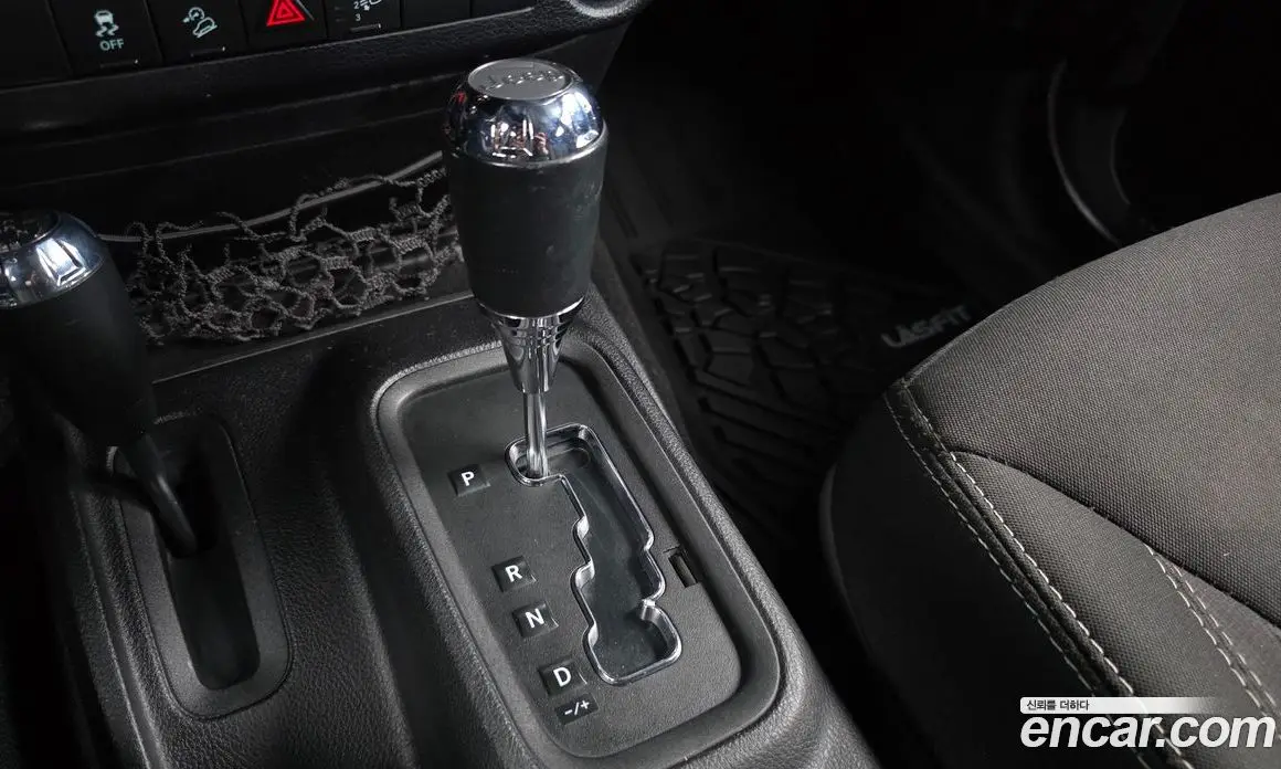 Jeep Wrangler 2014 2.8 автомат (гидро), фото 9 Jeep Wrangler 2014 2.8 автомат (гидро), фото 9