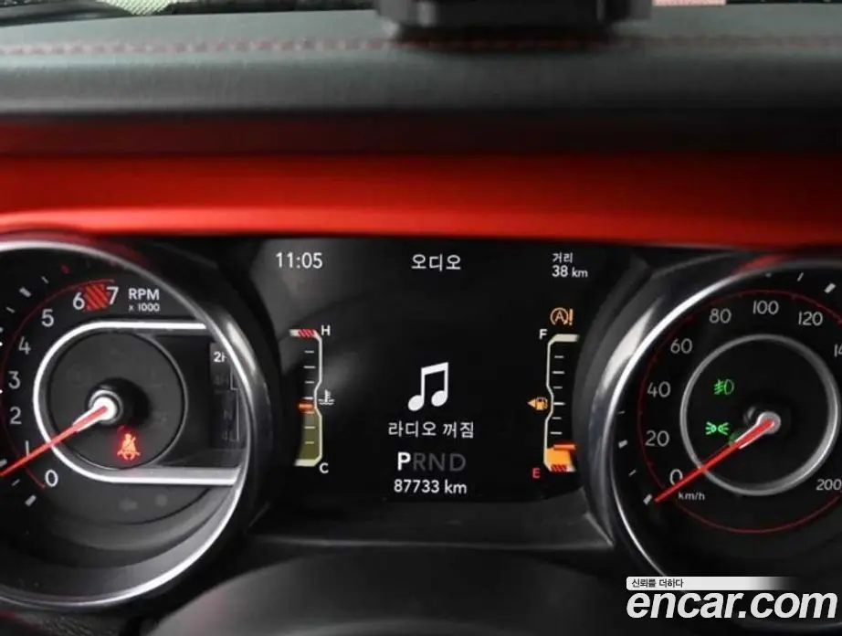 Jeep Wrangler 2019 2.0 автомат (гидро), фото 8