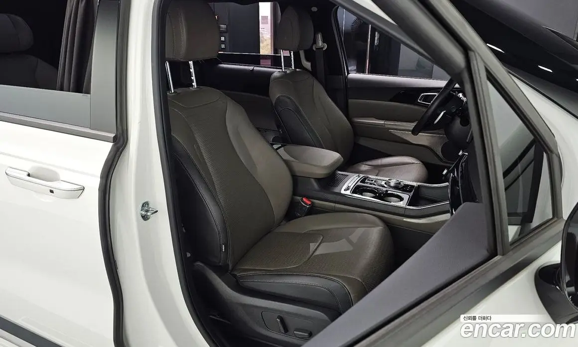 Kia Carnival 2024 1.6 автомат (гидро), фото 10 Kia Carnival 2024 1.6 автомат (гидро), фото 10