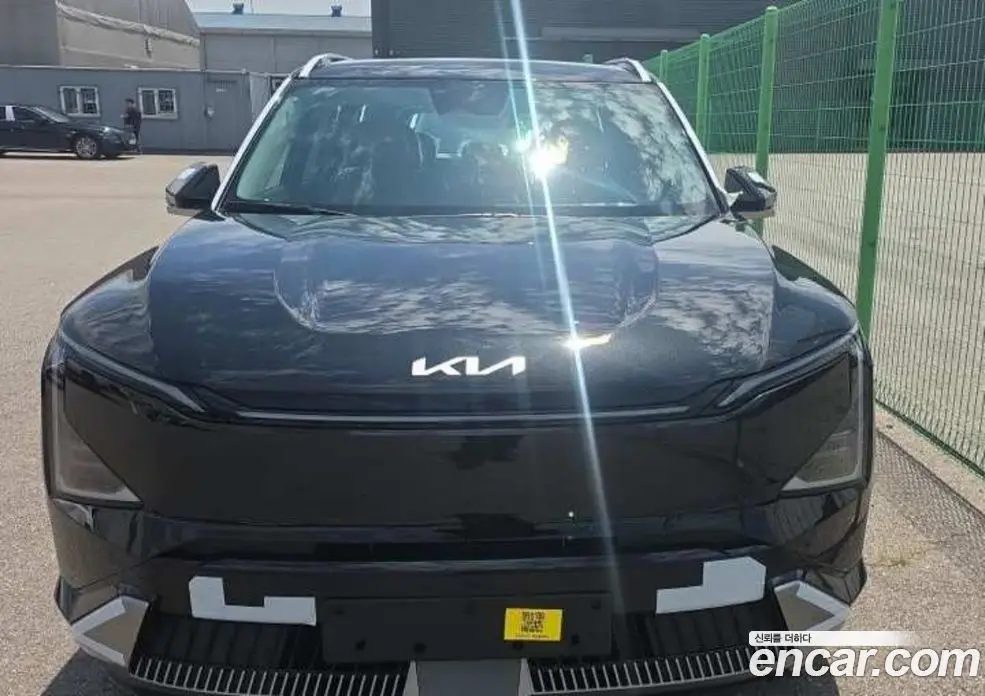 Kia EV5 2026 0.1 автомат (гидро), фото 1 Kia EV5 2026 0.1 автомат (гидро), фото 1