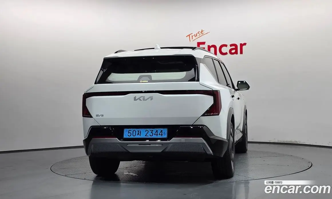 Kia EV5 2026 0.2 автомат (гидро), фото 4 Kia EV5 2026 0.2 автомат (гидро), фото 4