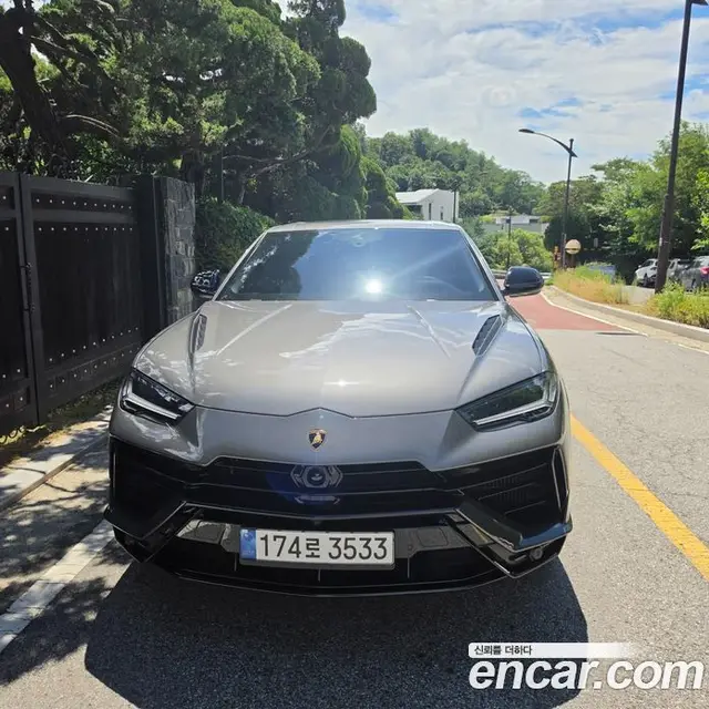 Lamborghini Urus, 2024, 22 400 км