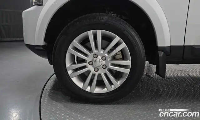 Land Rover Discovery 2014 3.0 автомат (гидро), миниатюра 6 Land Rover Discovery 2014 3.0 автомат (гидро), миниатюра 6