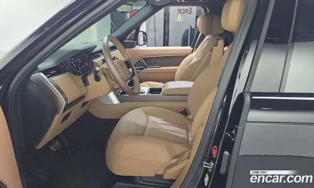 Land Rover Range Rover 2025 4.4 автомат (гидро), миниатюра 3 Land Rover Range Rover 2025 4.4 автомат (гидро), миниатюра 3
