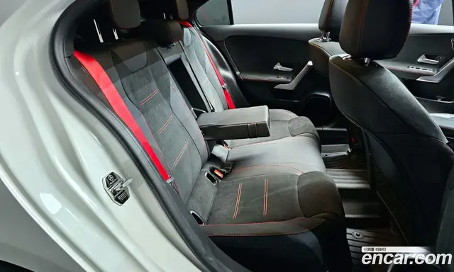Mercedes-Benz A-Class 2022 2.0 автомат (гидро), миниатюра 12