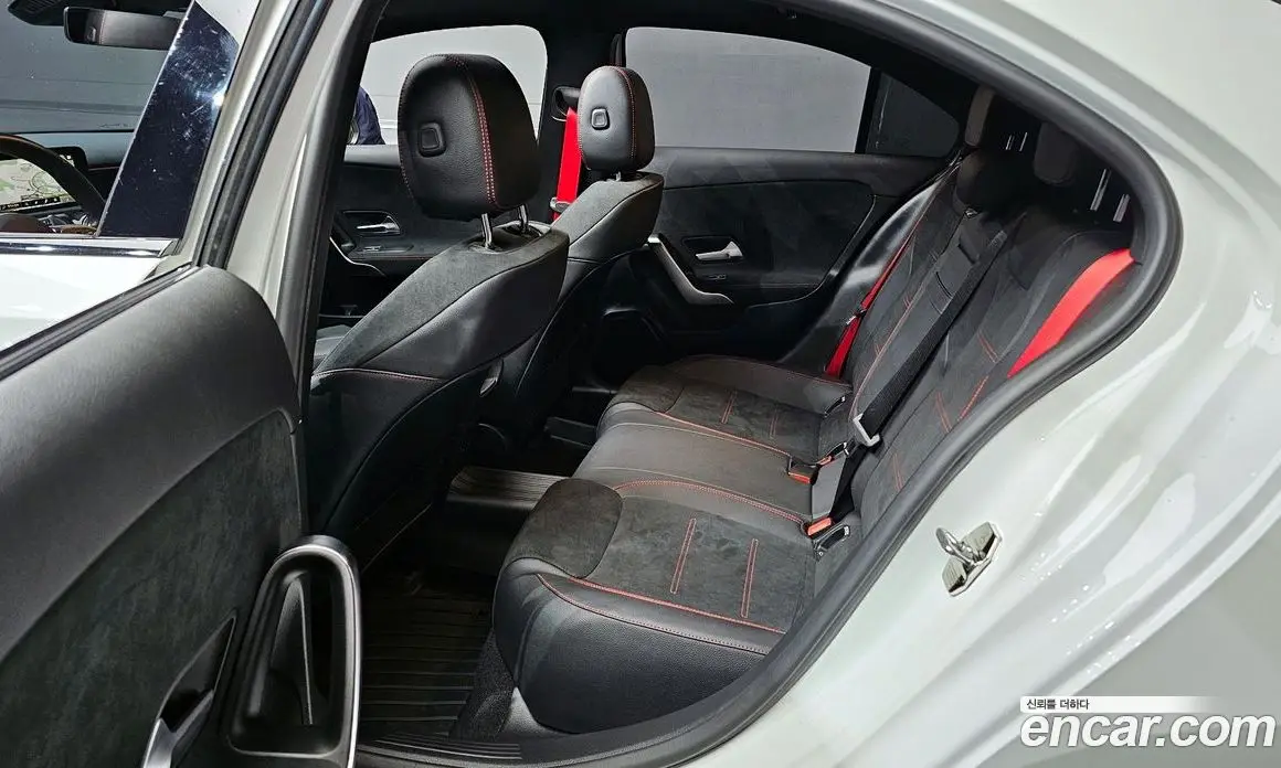 Mercedes-Benz A-Class 2022 2.0 автомат (гидро), фото 13 Mercedes-Benz A-Class 2022 2.0 автомат (гидро), фото 13