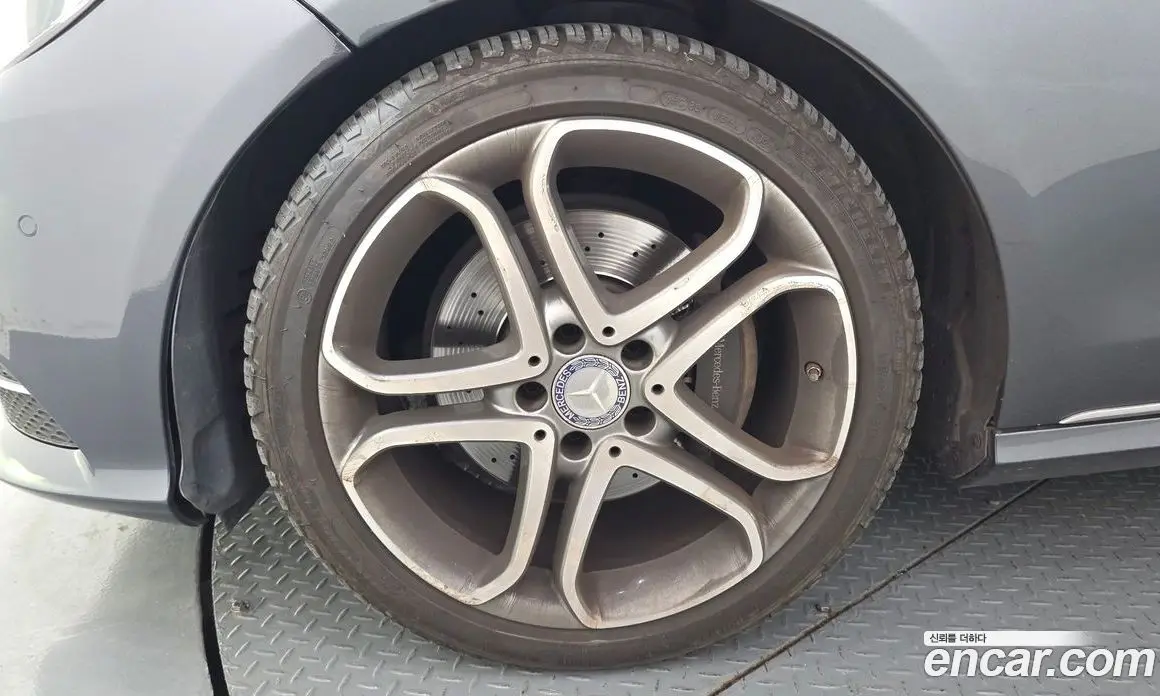 Mercedes-Benz E-Class 2015 2.1 автомат (гидро), фото 5 Mercedes-Benz E-Class 2015 2.1 автомат (гидро), фото 5