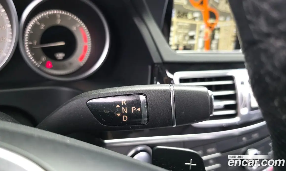 Mercedes-Benz E-Class 2015 2.1 автомат (гидро), фото 9 Mercedes-Benz E-Class 2015 2.1 автомат (гидро), фото 9