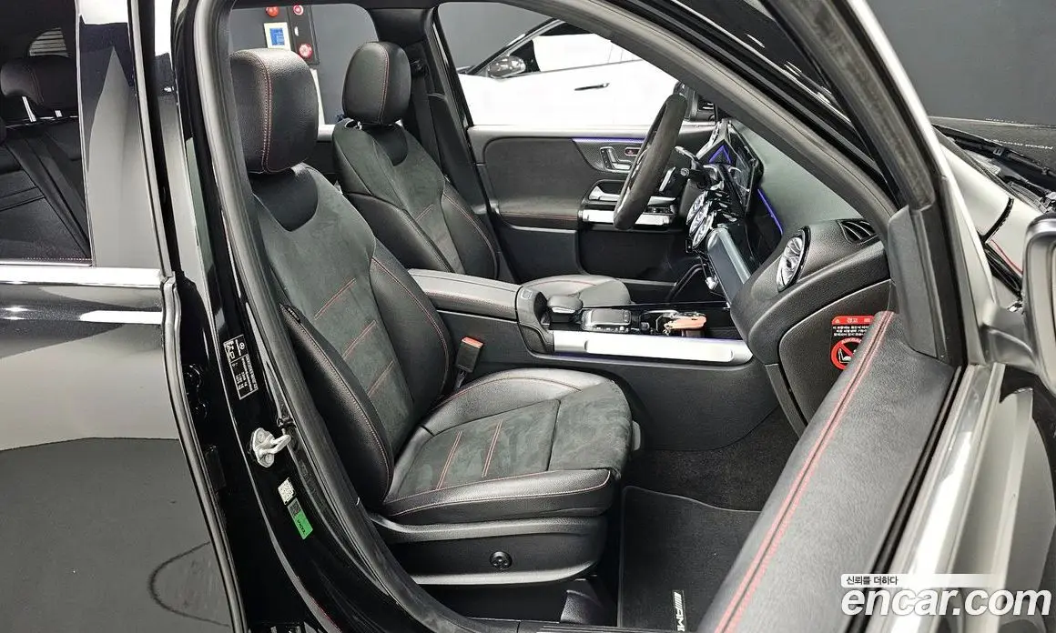 Mercedes-Benz GLB-Class 2021 2.0 автомат (гидро), фото 10