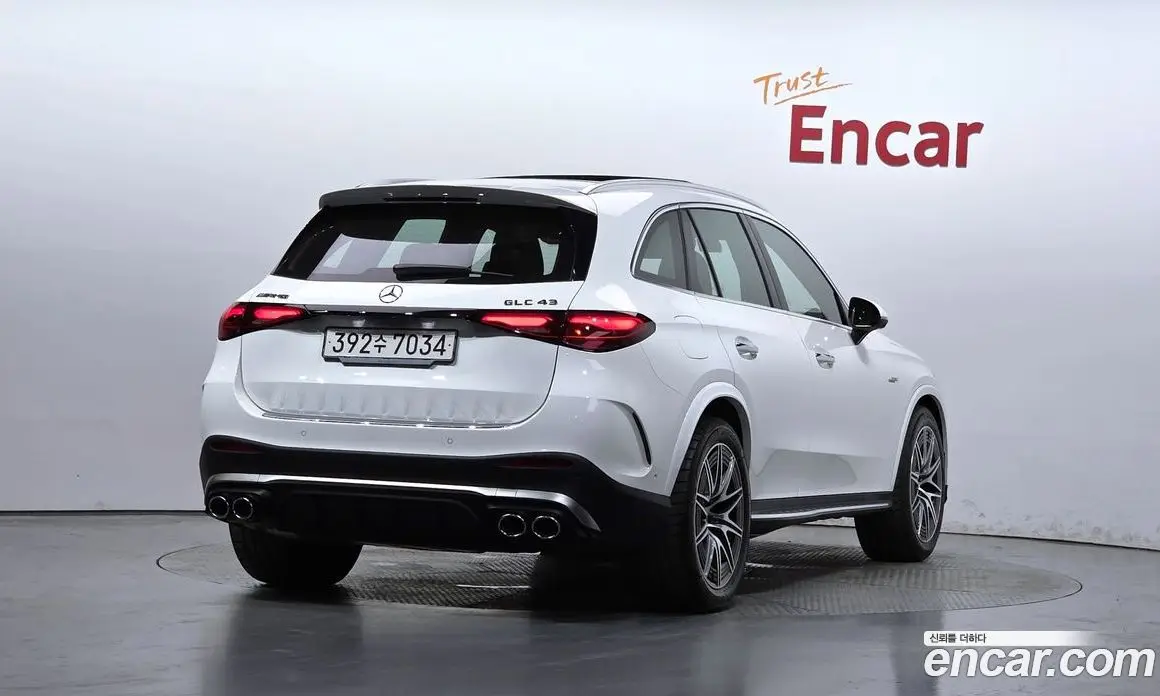 Mercedes-Benz GLC-Class 2025 2.0 автомат (гидро), фото 2 Mercedes-Benz GLC-Class 2025 2.0 автомат (гидро), фото 2
