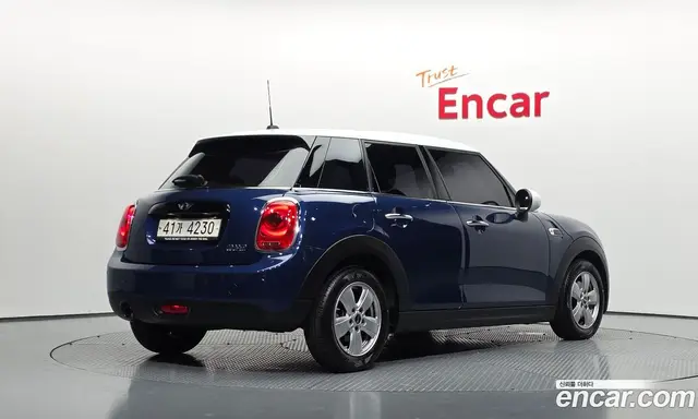 Mini Cooper 2017 1.5 автомат (гидро), миниатюра 2