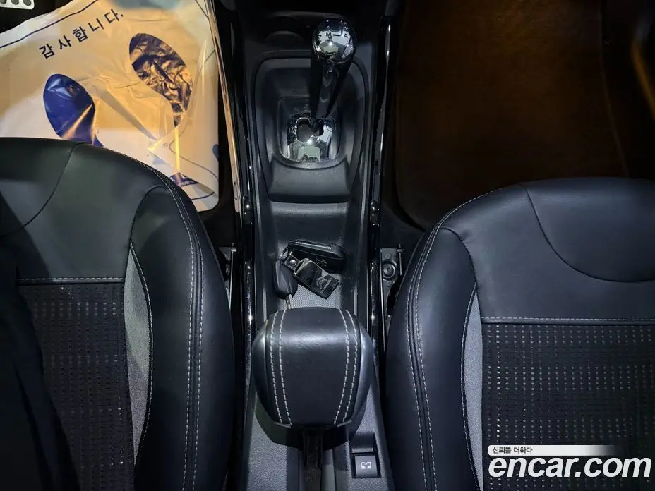 Peugeot 2008 2017 1.6 автомат (гидро), фото 15 Peugeot 2008 2017 1.6 автомат (гидро), фото 15