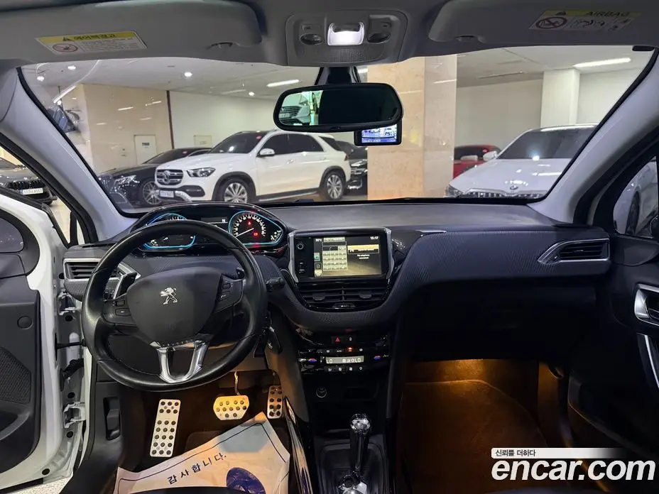 Peugeot 2008 2017 1.6 автомат (гидро), фото 8 Peugeot 2008 2017 1.6 автомат (гидро), фото 8