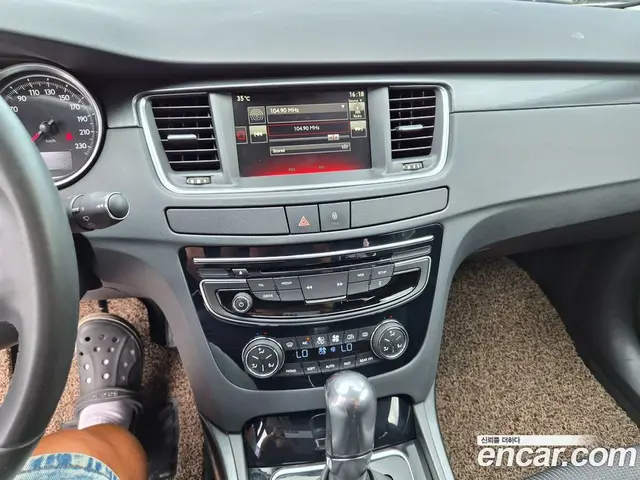 Peugeot 508 2016 1.6 автомат (гидро), миниатюра 11
