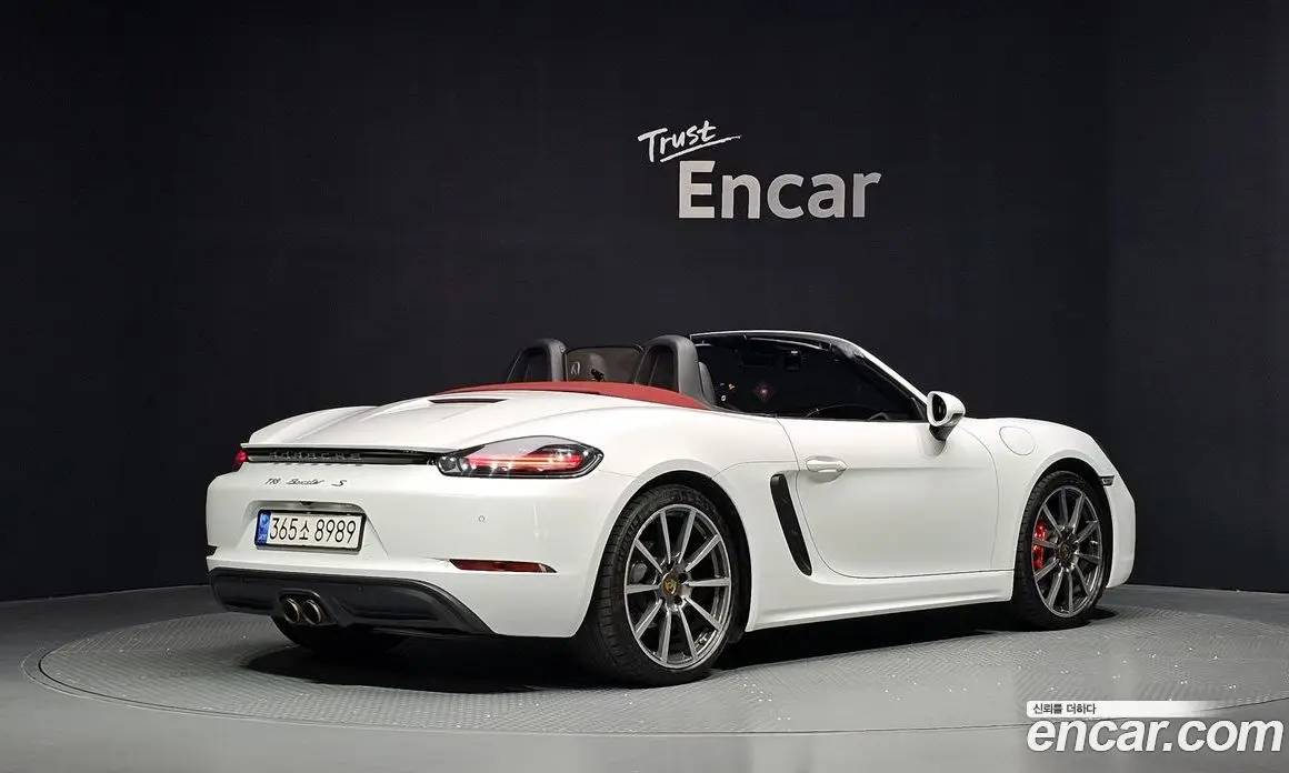 Porsche 718 2017 2.0 автомат (гидро), фото 2 Porsche 718 2017 2.0 автомат (гидро), фото 2