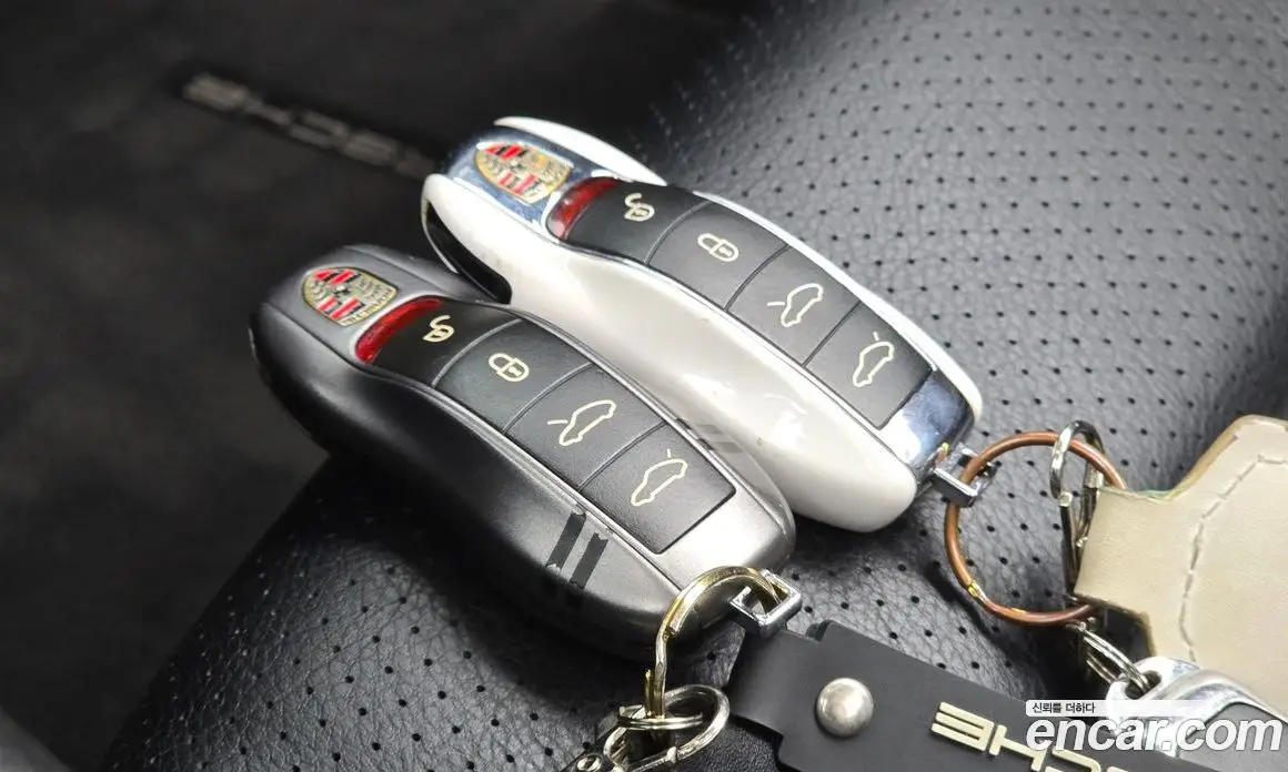 Porsche 718 2017 2.0 автомат (гидро), фото 17 Porsche 718 2017 2.0 автомат (гидро), фото 17