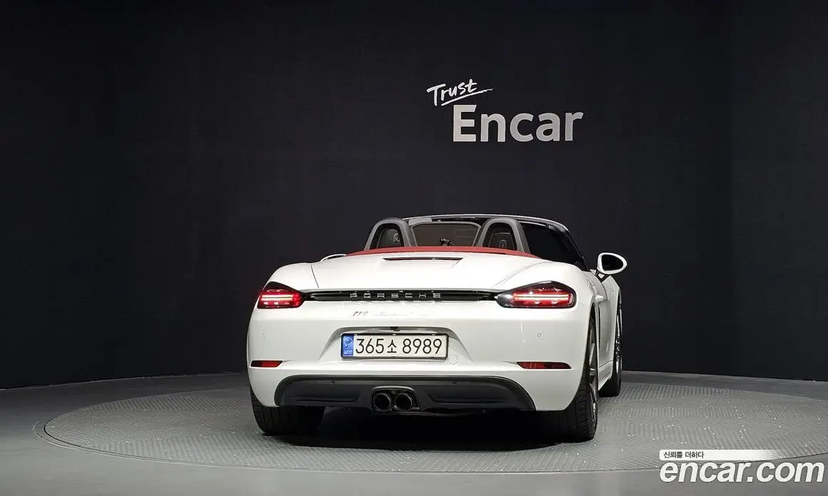Porsche 718 2017 2.0 автомат (гидро), фото 4 Porsche 718 2017 2.0 автомат (гидро), фото 4