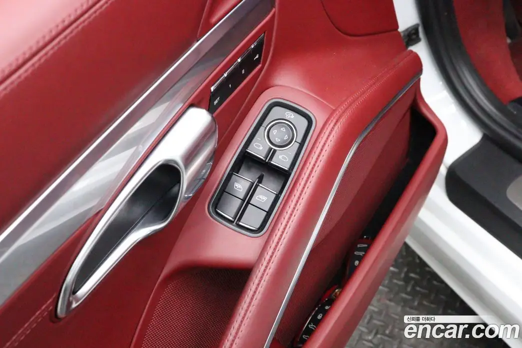 Porsche 718 2018 2.5 автомат (гидро), фото 15 Porsche 718 2018 2.5 автомат (гидро), фото 15