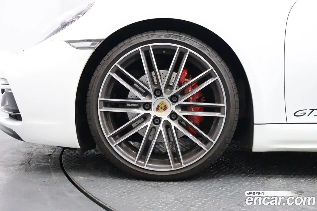 Porsche 718 2018 2.5 автомат (гидро), фото 20 Porsche 718 2018 2.5 автомат (гидро), фото 20