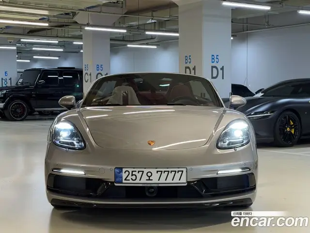 Porsche 718 2023 4.0 автомат (гидро), миниатюра 2