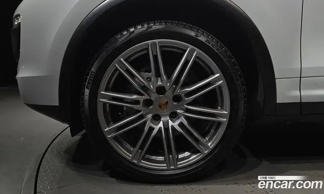 Porsche Cayenne 2015 3.6 автомат (гидро), миниатюра 5 Porsche Cayenne 2015 3.6 автомат (гидро), миниатюра 5