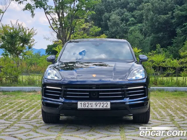 Porsche Cayenne 2020 3.0 автомат (гидро), миниатюра 3