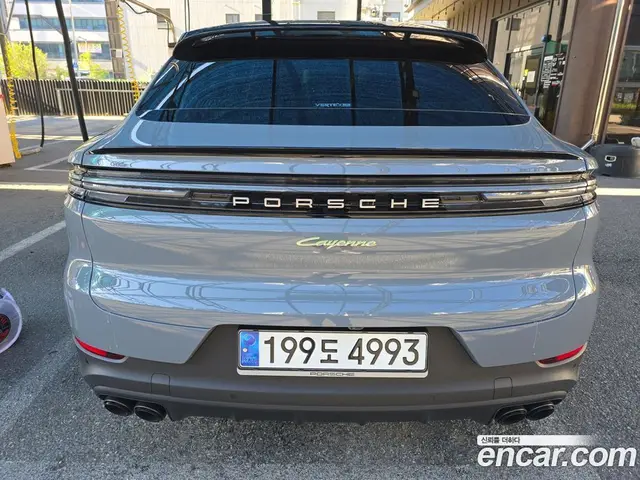 Porsche Cayenne 2024 3.0 автомат (гидро), миниатюра 2
