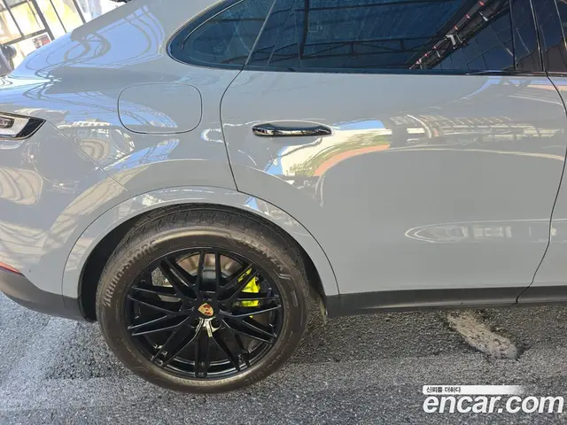 Porsche Cayenne 2024 3.0 автомат (гидро), миниатюра 11