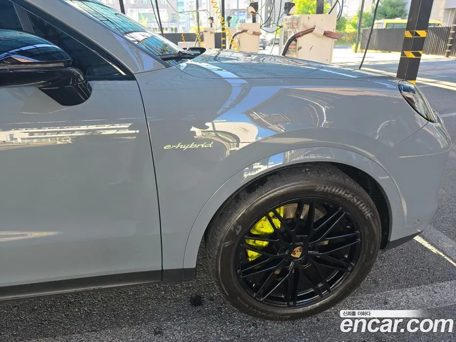 Porsche Cayenne 2024 3.0 автомат (гидро), фото 4