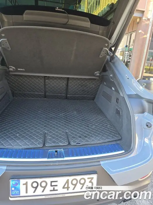 Porsche Cayenne 2024 3.0 автомат (гидро), миниатюра 7