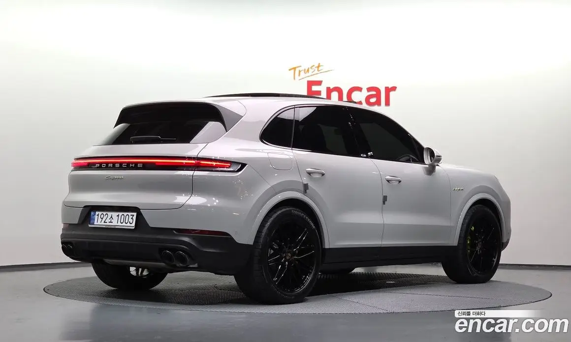 Porsche Cayenne 2025 3.0 автомат (гидро), фото 2 Porsche Cayenne 2025 3.0 автомат (гидро), фото 2