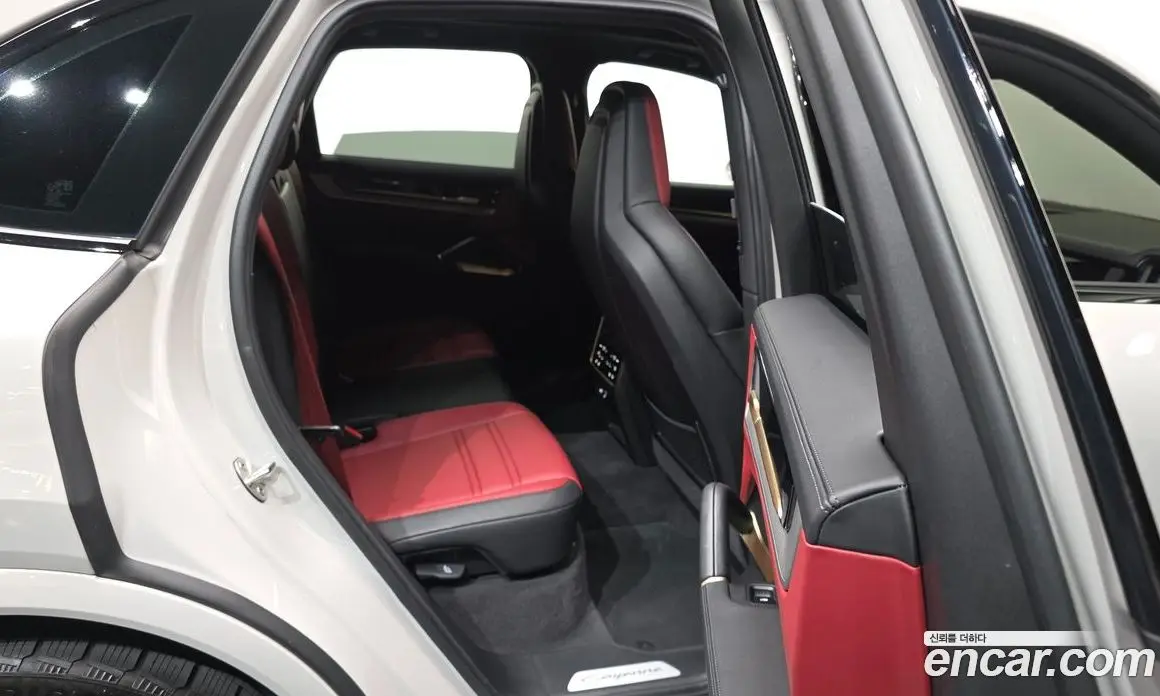 Porsche Cayenne 2025 3.0 автомат (гидро), фото 12 Porsche Cayenne 2025 3.0 автомат (гидро), фото 12