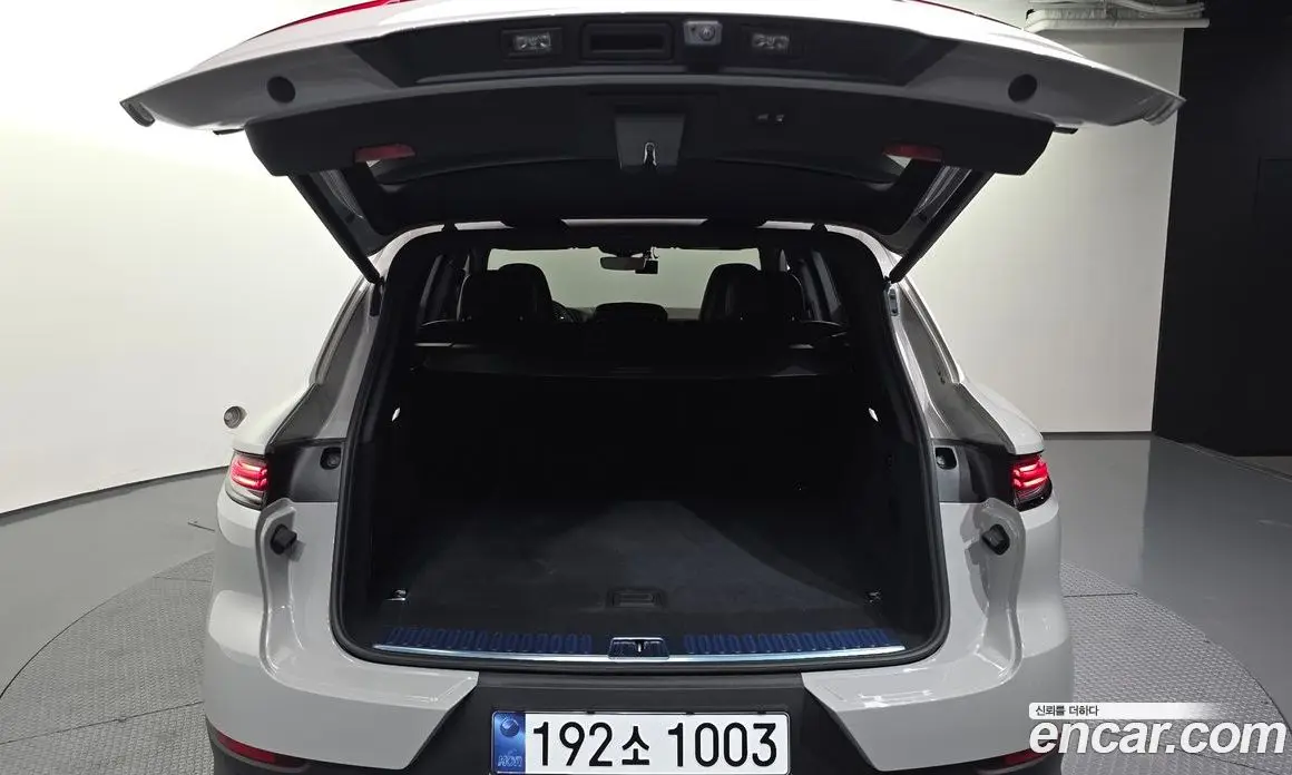 Porsche Cayenne 2025 3.0 автомат (гидро), фото 20 Porsche Cayenne 2025 3.0 автомат (гидро), фото 20