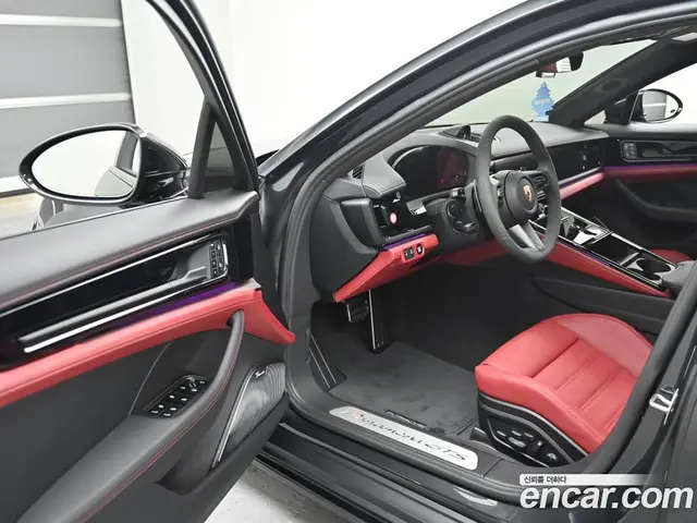 Porsche Panamera 2025 4.0 автомат (гидро), миниатюра 11