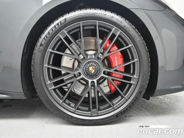 Porsche Panamera 2025 4.0 автомат (гидро), миниатюра 5