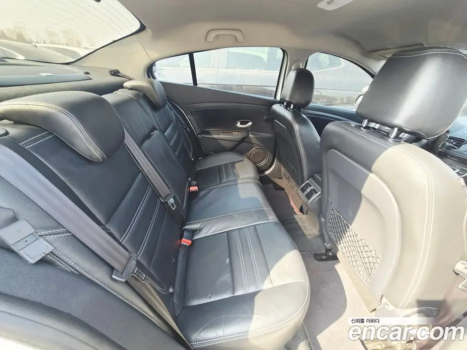 Renault (Samsung) SM3 2014 1.6 автомат (гидро), фото 12 Renault (Samsung) SM3 2014 1.6 автомат (гидро), фото 12
