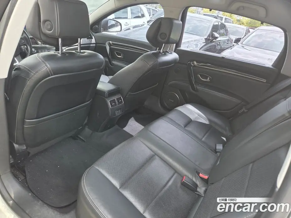 Renault (Samsung) SM7 2015 3.5 автомат (гидро), фото 5 Renault (Samsung) SM7 2015 3.5 автомат (гидро), фото 5