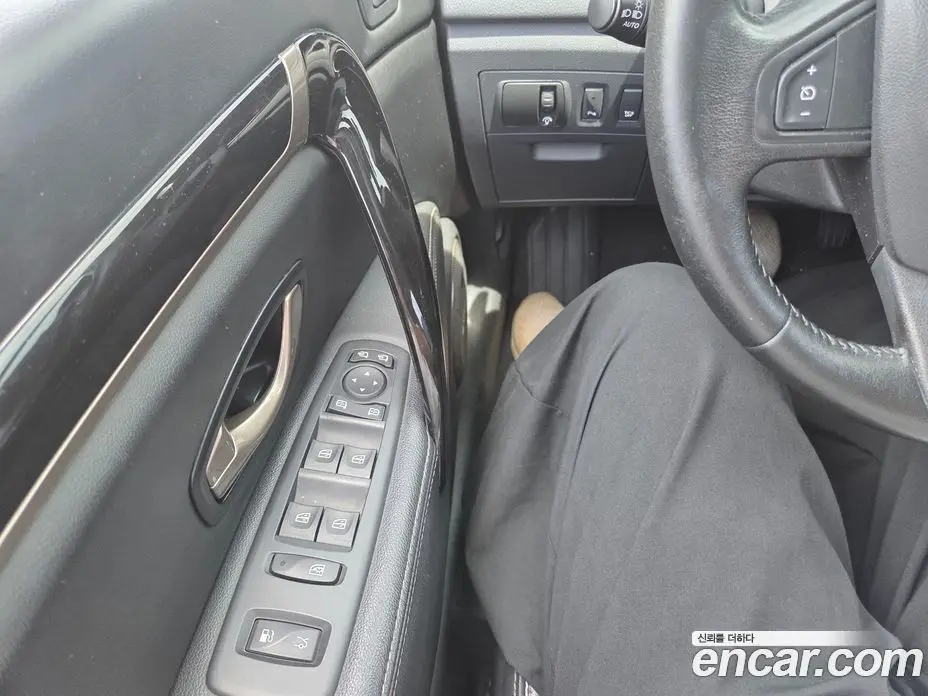 Renault (Samsung) SM7 2015 3.5 автомат (гидро), фото 10 Renault (Samsung) SM7 2015 3.5 автомат (гидро), фото 10