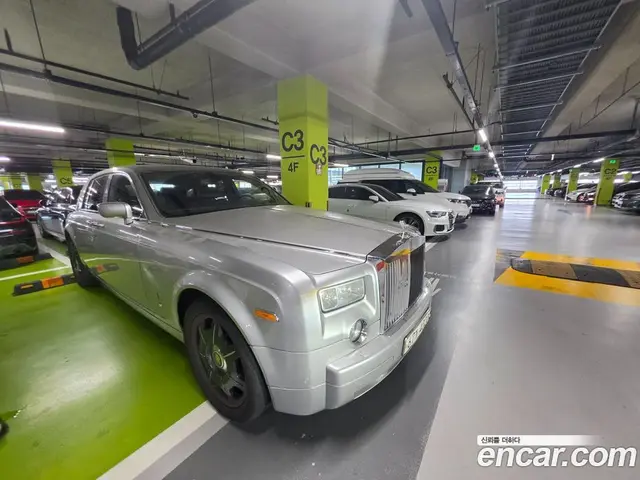 Rolls-Royce Phantom 2005 6.7 автомат (гидро), миниатюра 2