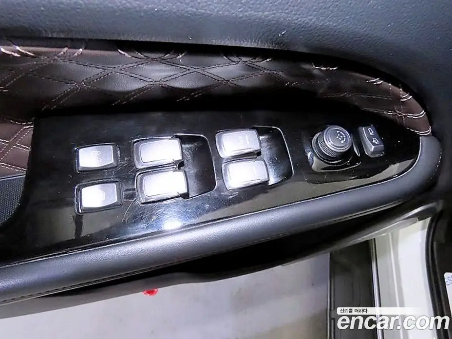 SsangYong Rexton 2022 2.2 автомат (гидро), фото 12 SsangYong Rexton 2022 2.2 автомат (гидро), фото 12