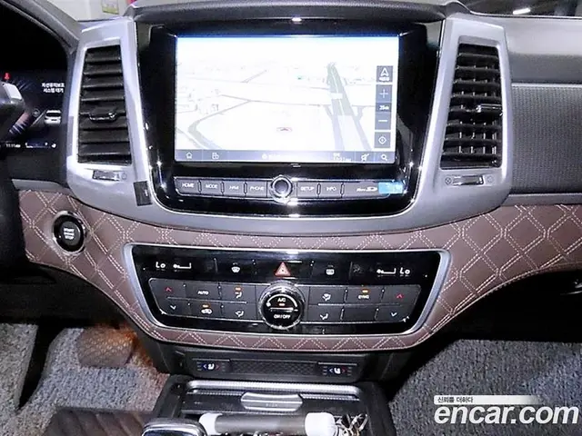 SsangYong Rexton 2022 2.2 автомат (гидро), миниатюра 10 SsangYong Rexton 2022 2.2 автомат (гидро), миниатюра 10