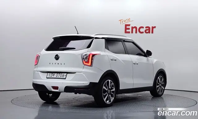 SsangYong TIBOLI 2015 1.6 автомат (гидро), миниатюра 2