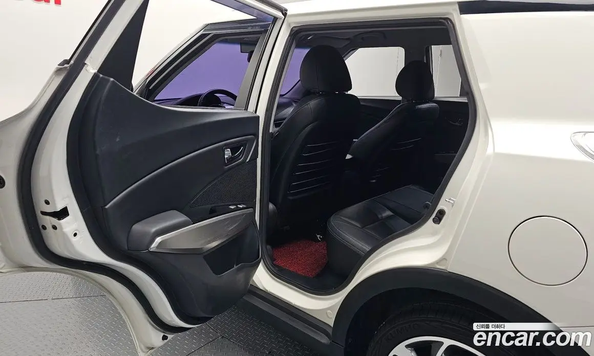 SsangYong TIBOLI 2015 1.6 автомат (гидро), фото 12